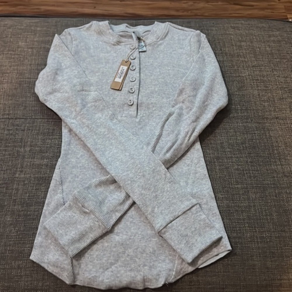 Skims Soft Lounge Long Sleeve Button Up Shirt - Picture 5 of 9